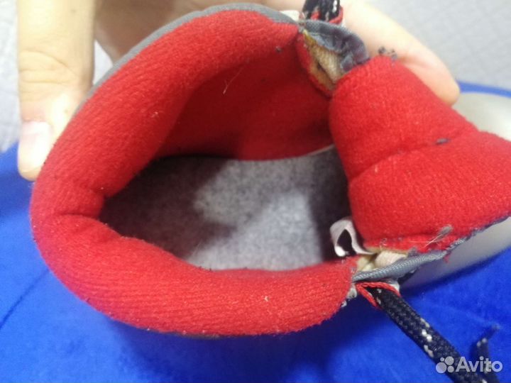 Лыжные ботинки