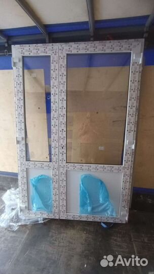 Дверь пластиковая входная