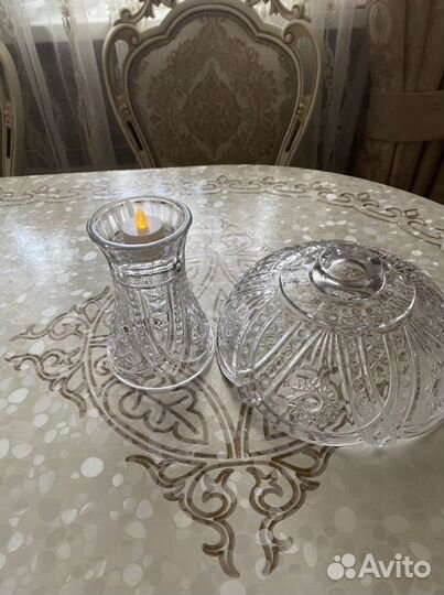 Ваза для фруктов и цветы