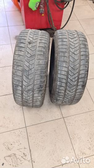 Pirelli Sottozero Winter 240 245/45 R19 102