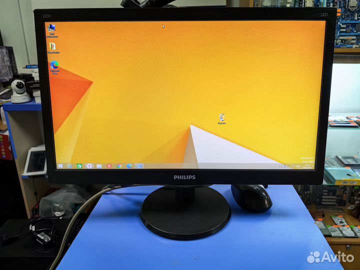 Монитор Philips