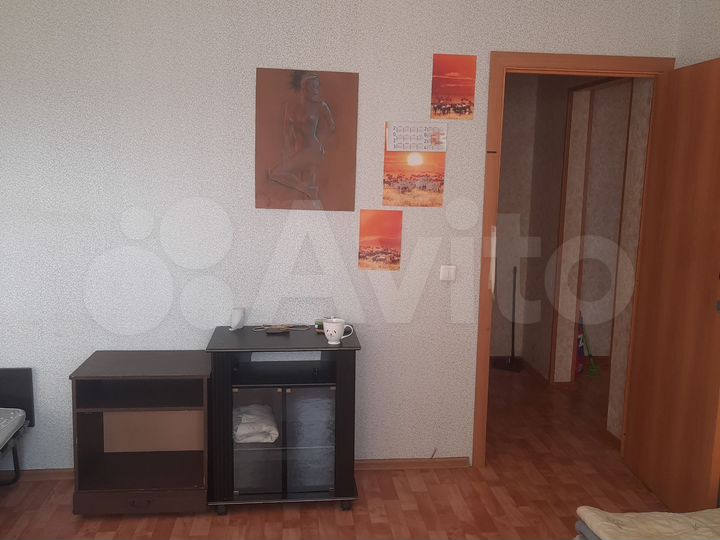 Комната 18 м² в 3-к., 15/19 эт.