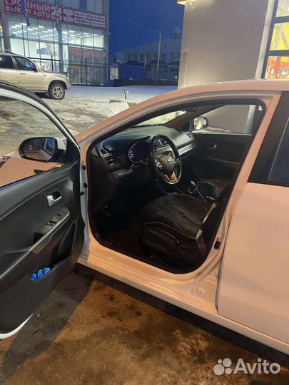 Kia Rio 1.4 МТ, 2015, 117 000 км