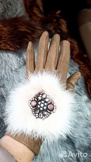 Перчатки женские чёрные и бежевые