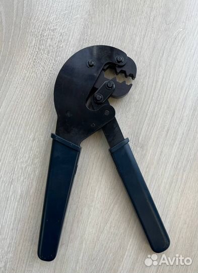 Инструмент для обжима RG6/RG11