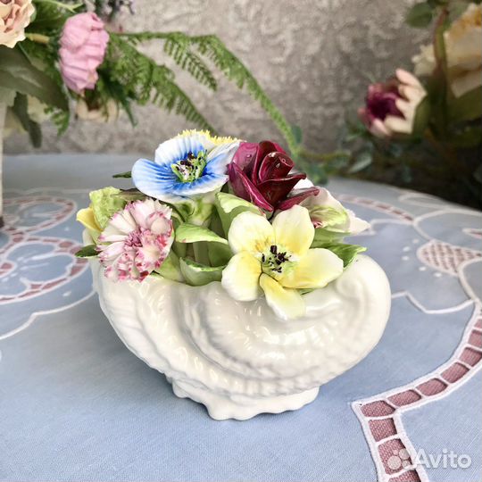 Статуэтки разные Фарфоровые цветы Coalport, Англия