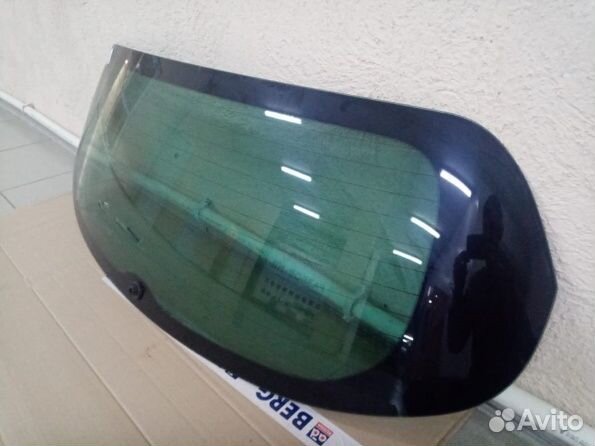 Стекло багажника Kia Sportage 4 lV