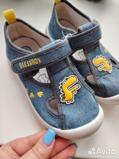 Сандали детские