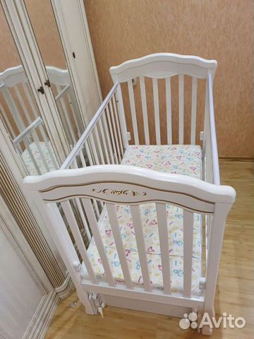Детская кроватка