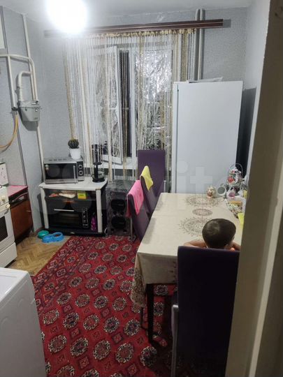 2-к. квартира, 49 м², 2/5 эт.