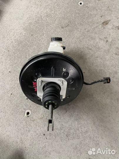 Вакуумник тормозной Renault Logan II рестайлинг (2