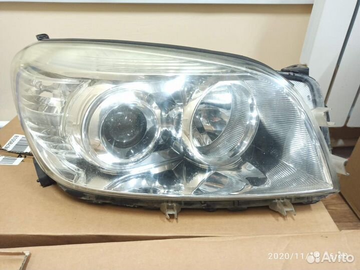 Фара на Toyota RAV 4 Тойота рав 4 оригинал L+R