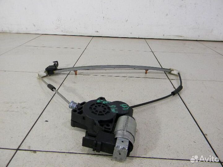 Стеклоподъемник электрический задний левый