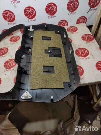 Обшивка крышки багажника Nissan X-Trail T31 QR25DE