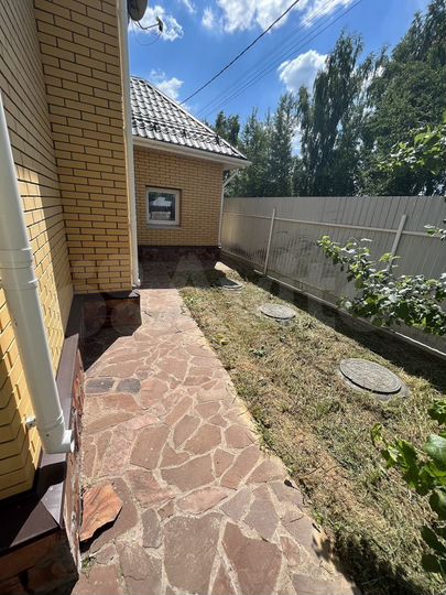 Дом 197 м² на участке 16,9 сот.