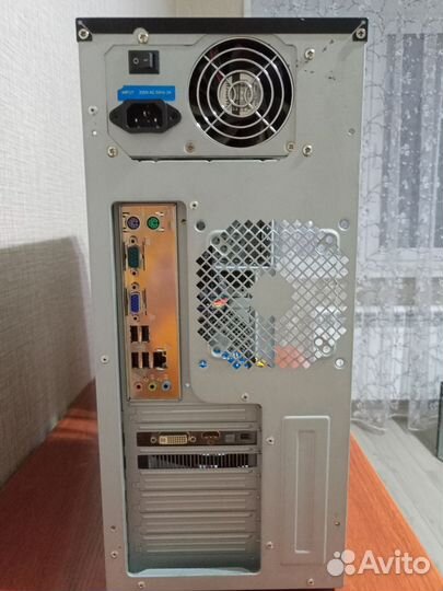 Игровой компьютер e5440/8gb ddr3/hd 7870/500gb hdd