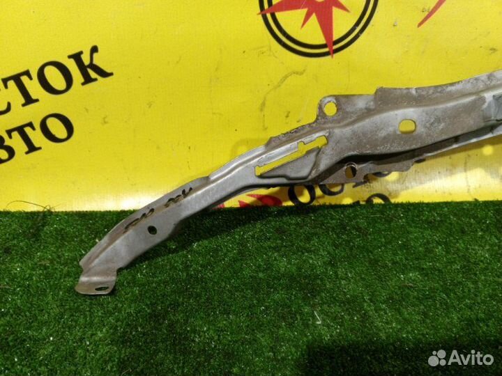 Усилитель бампера Nissan Cefiro A33 VQ20DE 1999