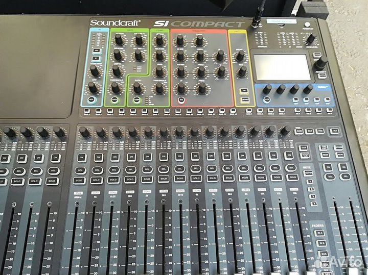 Микшерный пульт soundcraft