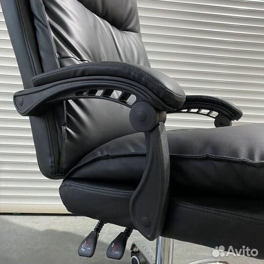 Компьютерное кресло