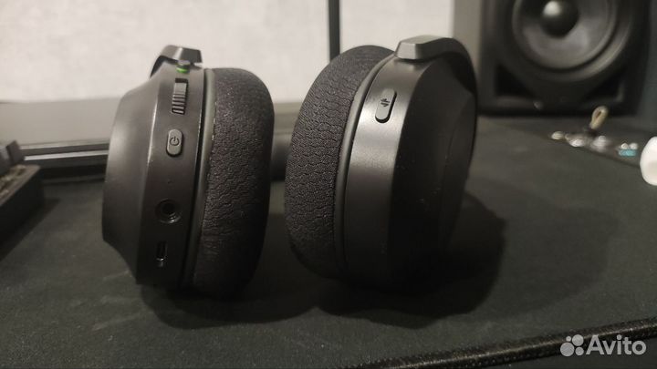 Беспроводные/проводные наушники Razer Barracuda