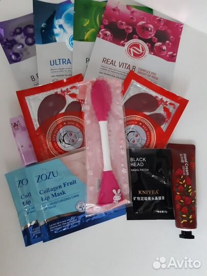 Подарочные наборы косметики для лица маски патчи