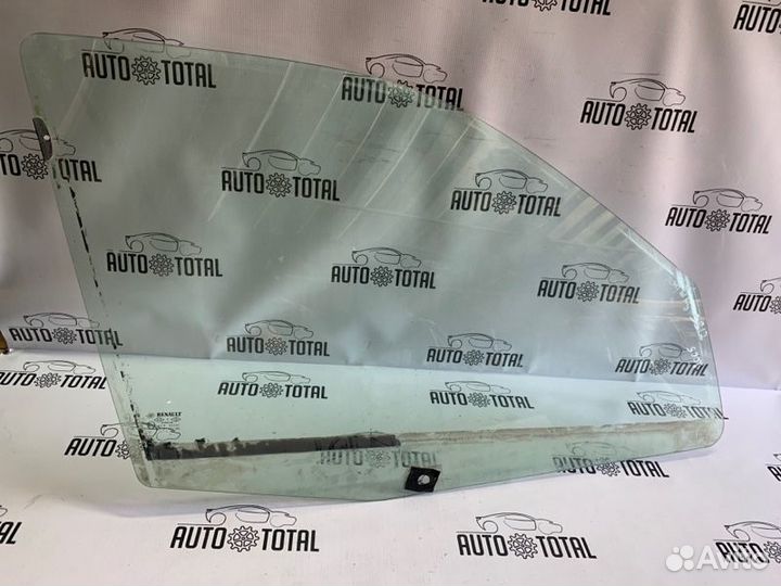Стекло переднее правое Renault Symbol K7JA700 2005
