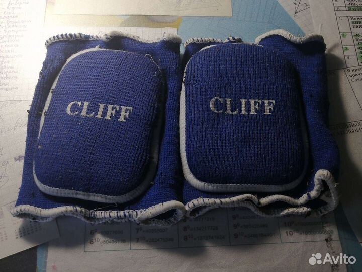 Наколенники спортивные