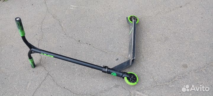 Трюковой самокат Hipe