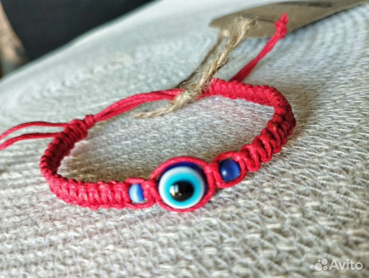 Браслет красная нить 
