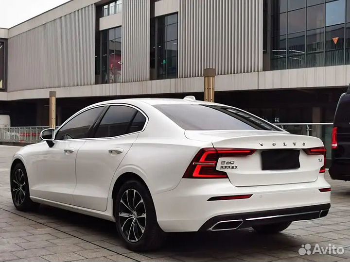 Volvo S60 2.0 AT, 2021, 18 000 км