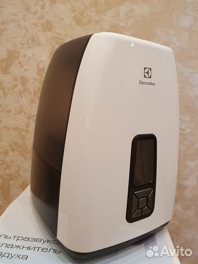 Увлажнитель воздуха ультразвуковой Electrolux EHU