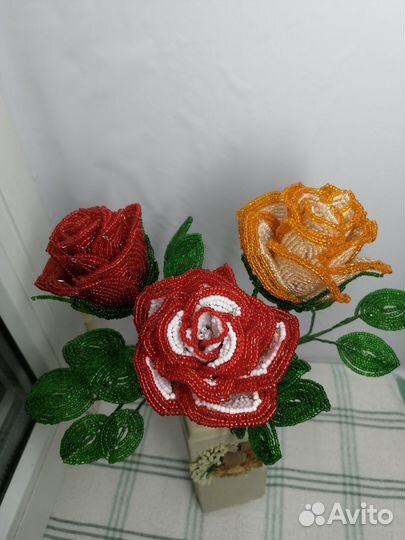 Розы из бисера