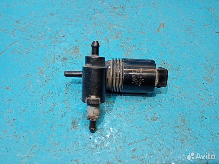 Насос омывателя Nissan Note E11 HR16DE 2008