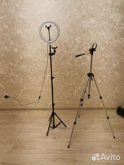 Кольцевая лампа 26 см со штативом