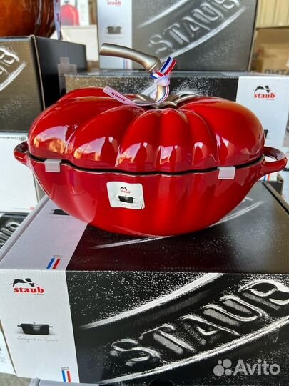 Кастрюля Staub