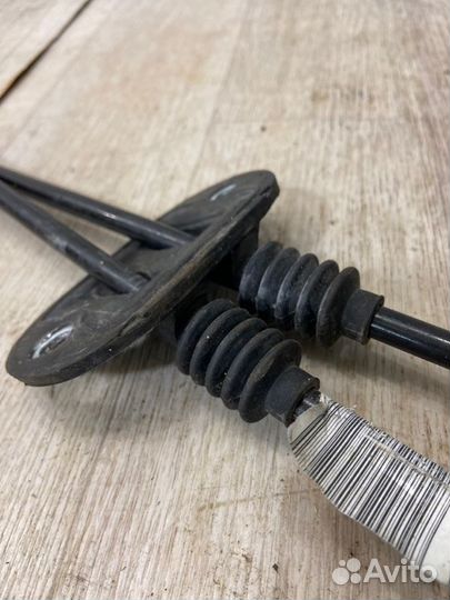 Трос кпп Ford Focus aoda (2.0) 2008