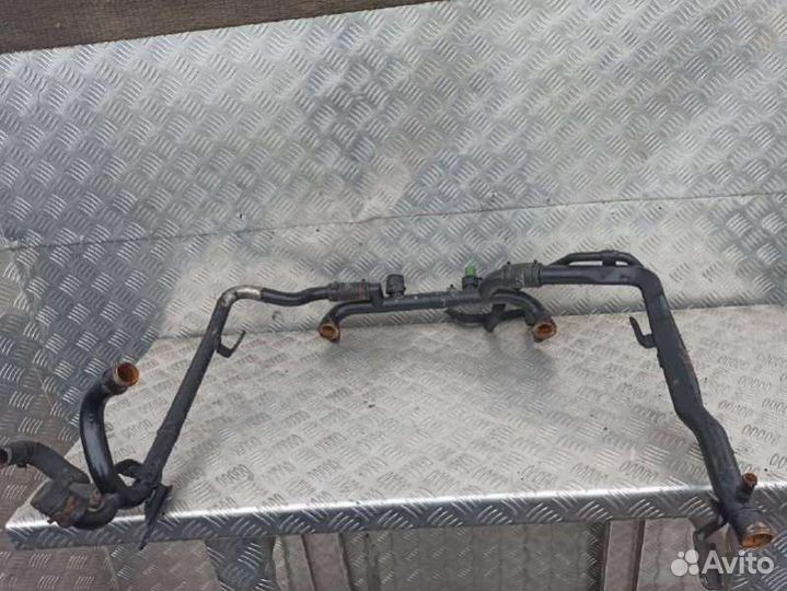 Трубка охлаждающей жидкости металлическая Audi S4