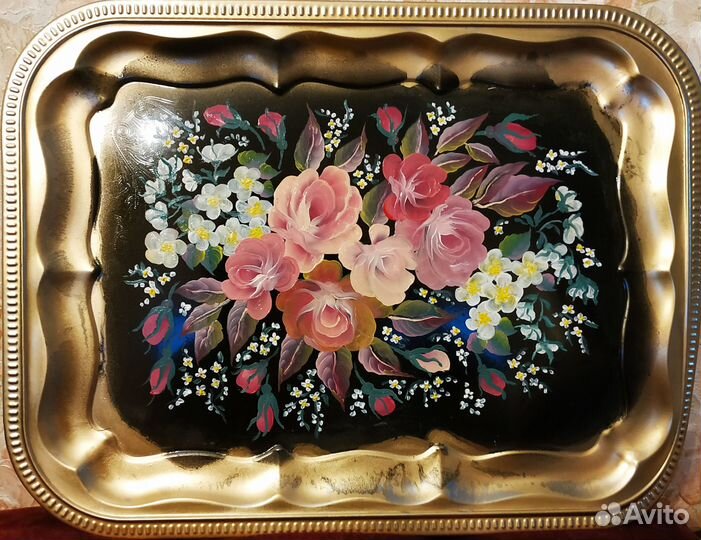 Подносы с росписью ручной работы