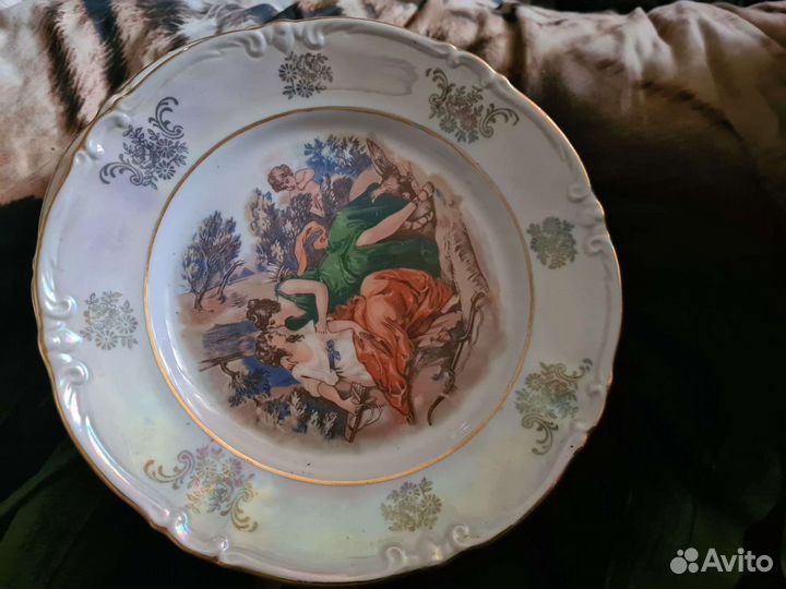 Набор тарелок новый