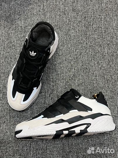 Adidas nail bol