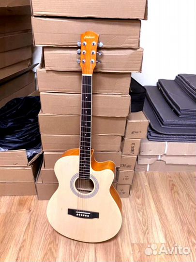 Акустическая гитара 7/8
