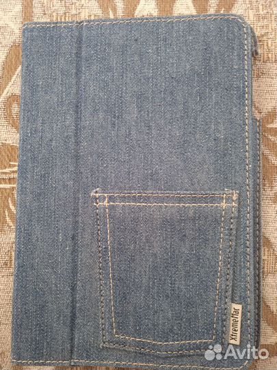 Чехлы на телефон