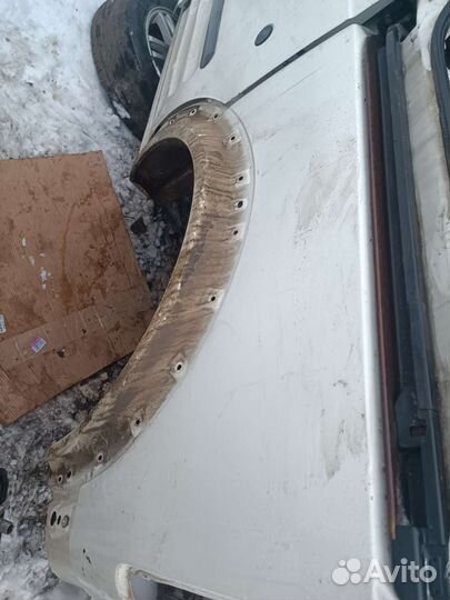 Боковина левая Форд Торнео Коннект. Низкая крыша