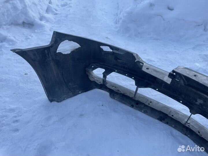 Бампер передний Nissan Primera p 12