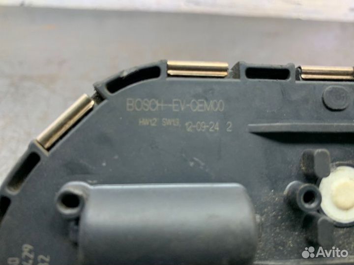 Трапеция дворников с двигателем Peugeot 3008