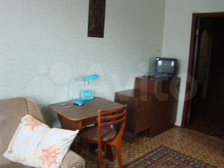 2-к. квартира, 52 м², 6/10 эт.