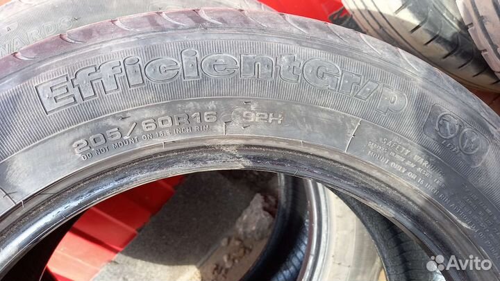 Goodyear EfficientGrip 205/60 R16