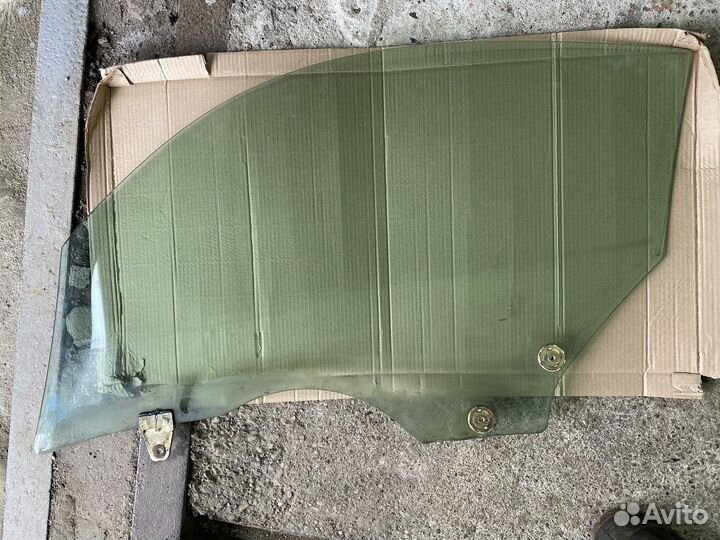 Стекла Nissan 350Z