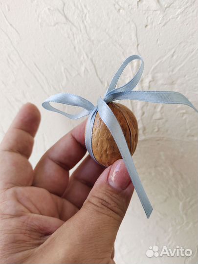 Дракончик - сюрприз в орехе, символ года 2024