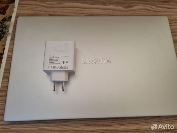 Ноутбук Huawei ryzen 5 5500u 16/512 GB